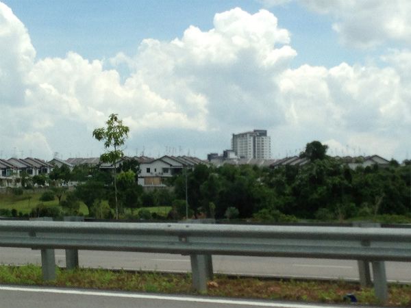 マレーシア・ジョホールバルの戸建住宅群